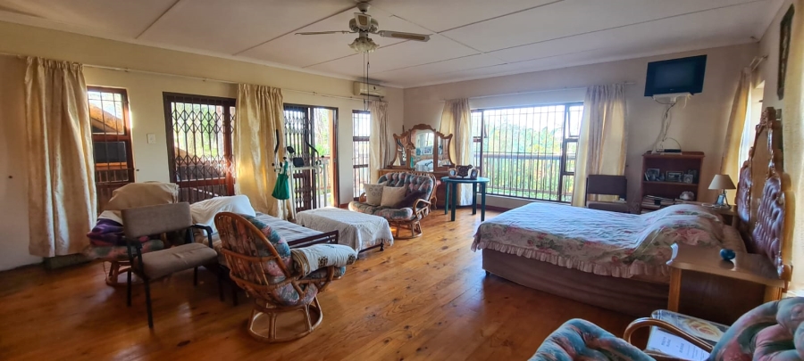 4 Bedroom Property for Sale in C Place Eastern Cape